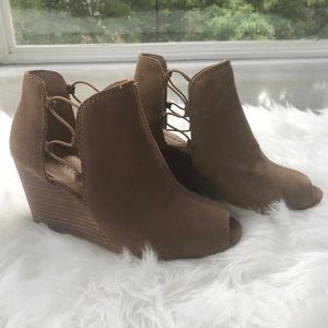 Lucky Brand Wedge